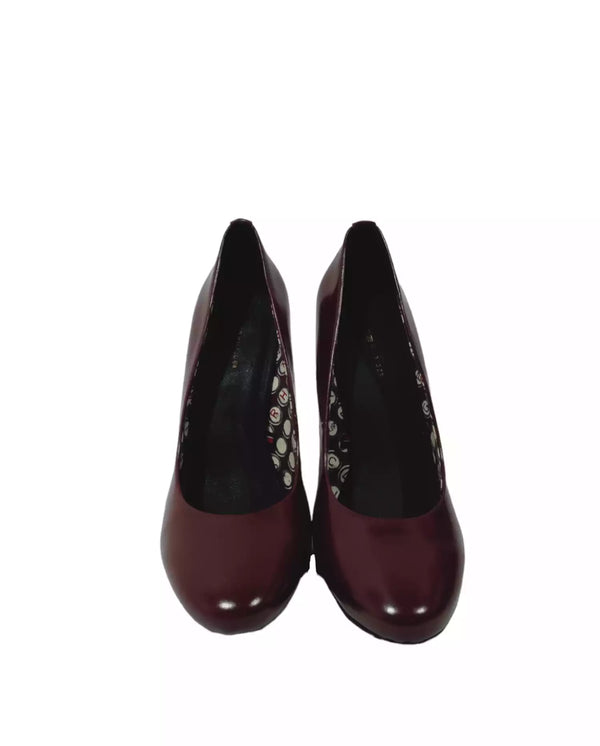 Shoes by Tommy Hilfiger