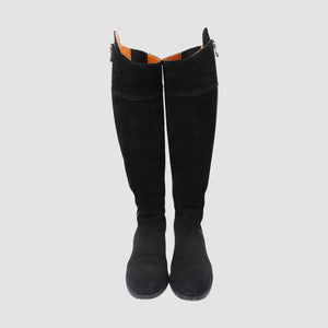 Black explorer boots