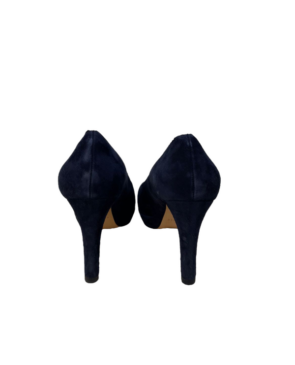 Shoes by Parrallele