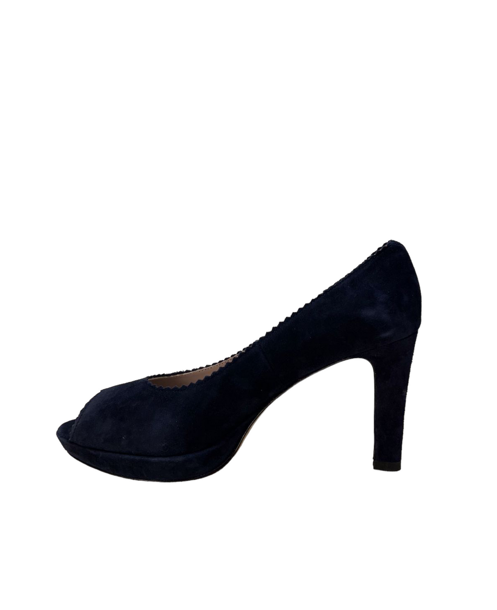 Shoes by Parrallele