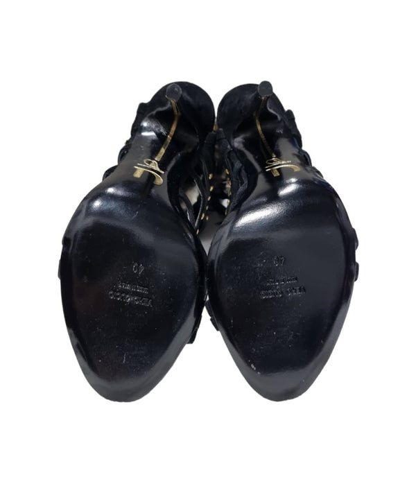 Shoes by Darmaki