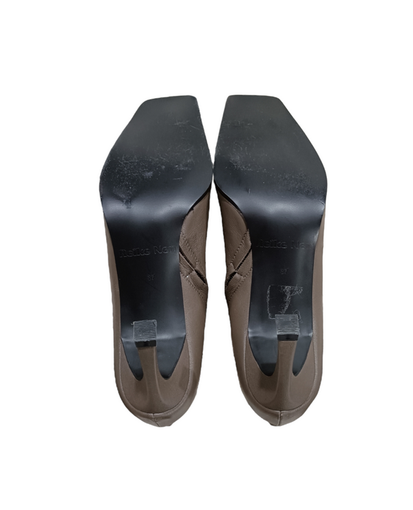 Shoes by Reike Nen