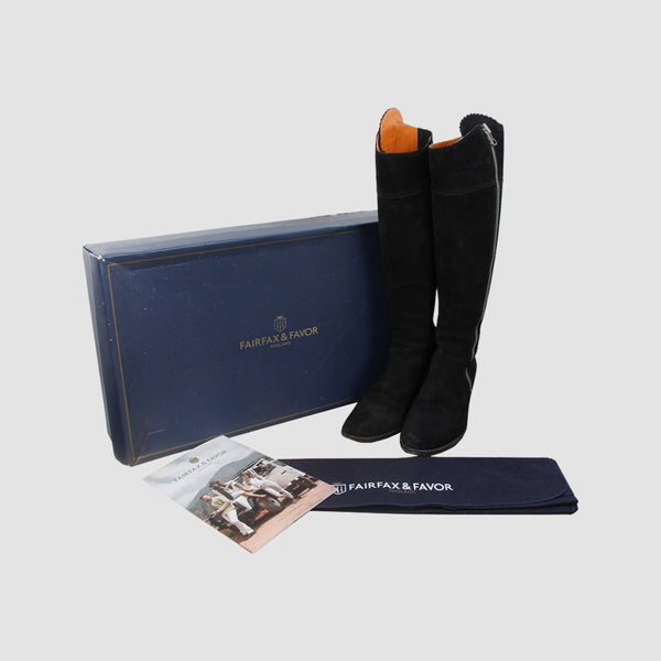 Black explorer boots